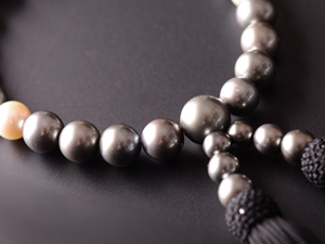 真珠和装小物・帯どめ専門店「和珠（WADAMA）」